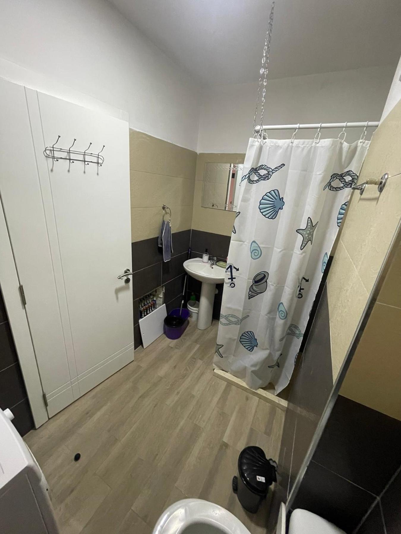 Losi Apartments Sakes Екстериор снимка