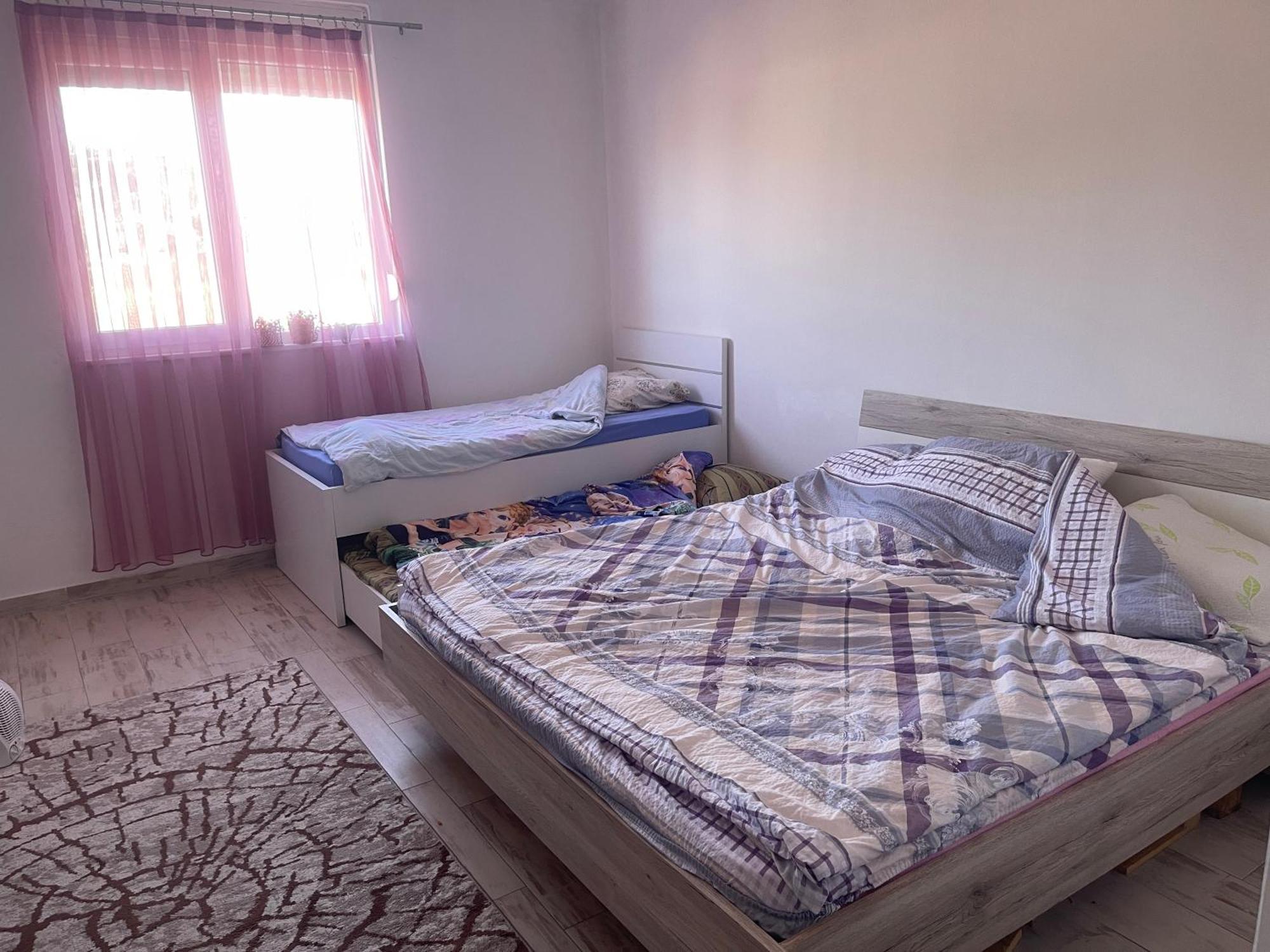 Losi Apartments Sakes Екстериор снимка