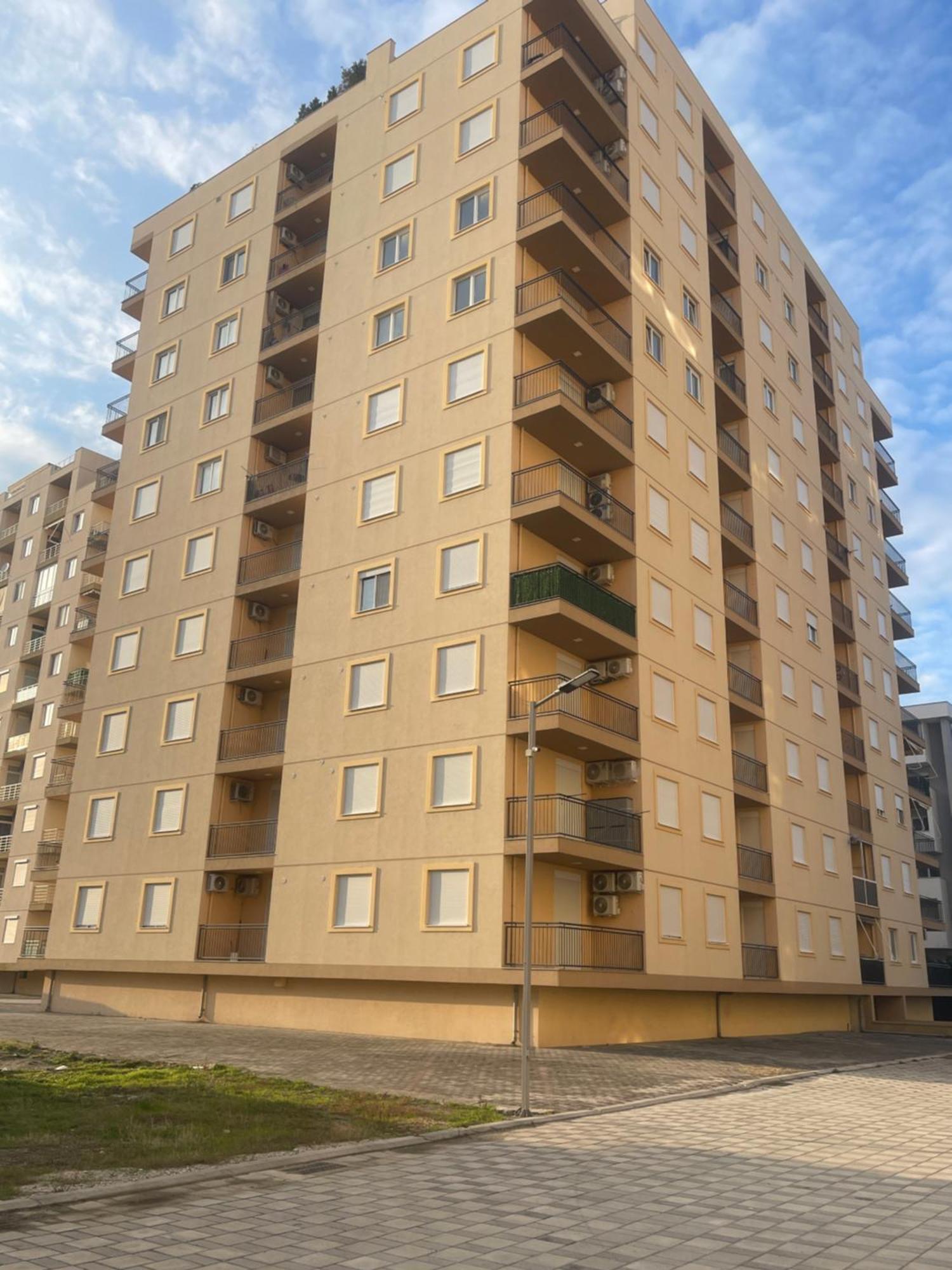 Losi Apartments Sakes Екстериор снимка
