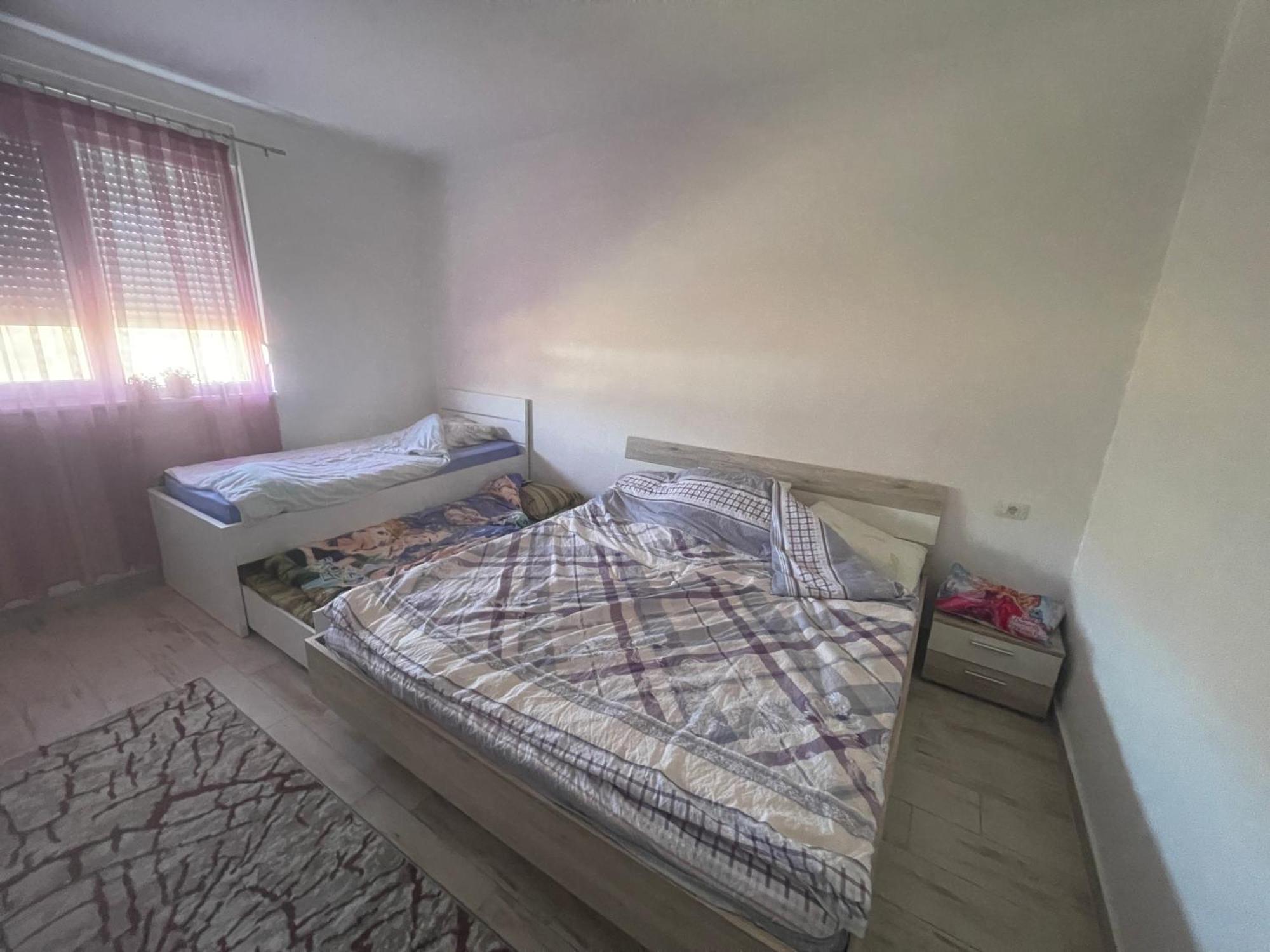 Losi Apartments Sakes Екстериор снимка